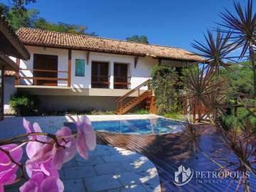 Casa à venda em Itaipava, Petrópolis - RJ