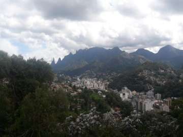 Terreno Residencial à venda em Artistas, Teresópolis - RJ