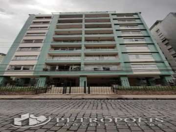Apartamento à venda em Centro, Petrópolis - RJ