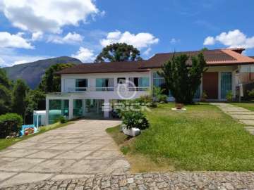 Casa à venda em Várzea, Teresópolis - RJ