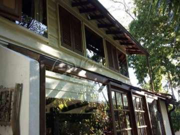 Casa à venda em Fazenda Inglesa, Petrópolis - RJ