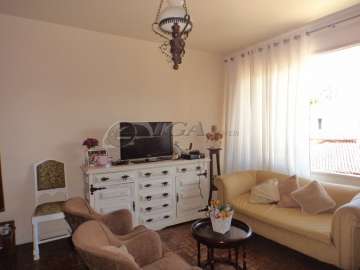 Casa à venda em Bingen, Petrópolis - RJ