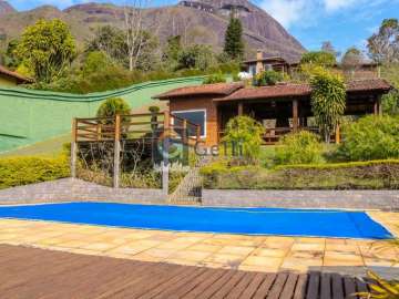 Casa à venda em Samambaia, Petrópolis - RJ