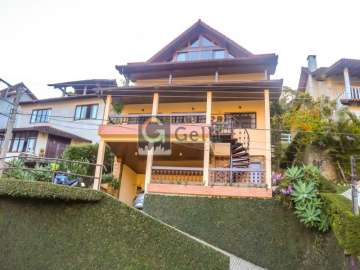 Casa à venda em Retiro, Petrópolis - RJ