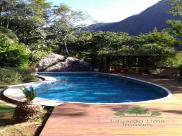 Casa à venda em Itaipava, Petrópolis - RJ