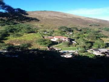 Casa à venda em Samambaia, Petrópolis - RJ