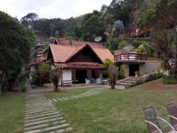 Casa à venda em Itaipava, Petrópolis - RJ