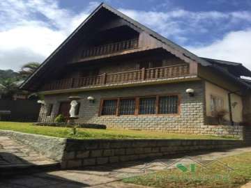 Casa à venda em Mosela, Petrópolis - RJ