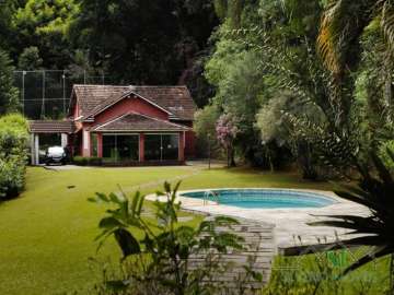 Casa à venda em Corrêas, Petrópolis - RJ