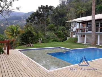 Casa à venda em Itaipava, Petrópolis - RJ