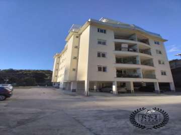 Apartamento à venda em Quitandinha, Petrópolis - RJ