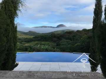 Casa para alugar em Araras, Petrópolis - RJ