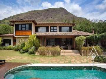 Casa à venda em Araras, Petrópolis - RJ