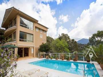 Casa à venda em Araras, Petrópolis - RJ