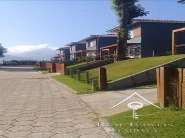 Casa à venda em Itaipava, Petrópolis - RJ
