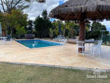 Casa para alugar em Carangola, Petrópolis - RJ