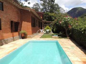 Casa à venda em Itaipava, Petrópolis - RJ