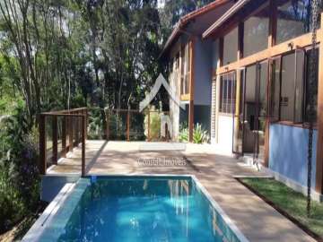 Casa à venda em Itaipava, Petrópolis - RJ