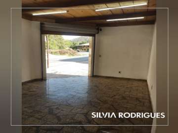Loja para alugar em Pedro do Rio, Petrópolis - RJ