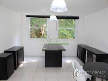 Sala à venda em Quarteirão Brasileiro, Petrópolis - RJ