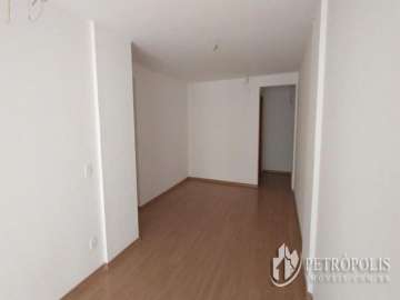 Apartamento à venda em Coronel Veiga, Petrópolis - RJ