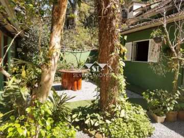 Casa à venda em Quitandinha, Petrópolis - RJ