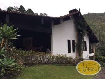 Casa à venda em Araras, Petrópolis - RJ