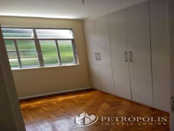 Apartamento à venda em Quitandinha, Petrópolis - RJ