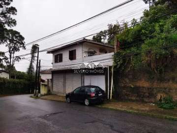 Casa à venda  em Quitandinha, Petrópolis - RJ