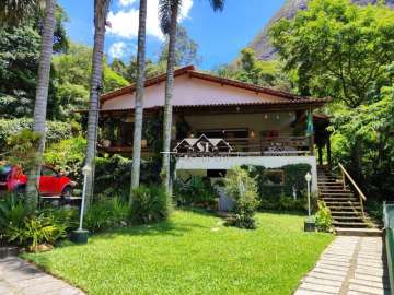 Casa à venda em Araras, Petrópolis - RJ