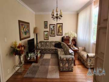 Casa à venda em Coronel Veiga, Petrópolis - RJ