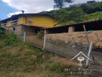 Casa à venda em Araras, Petrópolis - RJ
