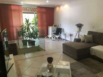 Apartamento à venda em Nogueira, Petrópolis - RJ