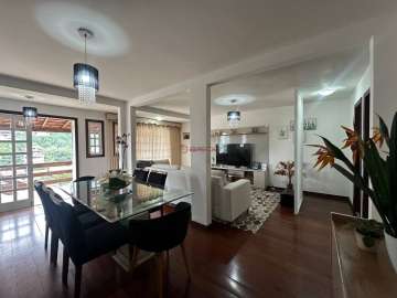 Casa à venda em São Pedro, Teresópolis - RJ