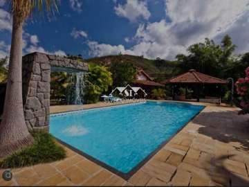 Casa à venda em Itaipava, Petrópolis - RJ