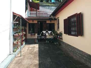 Casa à venda em Castelânea, Petrópolis - RJ