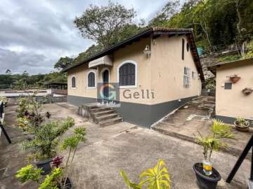 Casa à venda em Bingen, Petrópolis - RJ