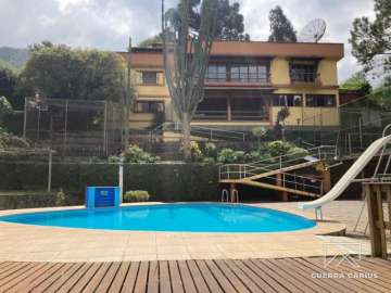 Casa à venda em Araras, Petrópolis - RJ