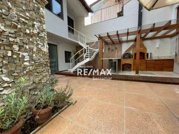 Casa à venda em Centro, Nova Friburgo - RJ