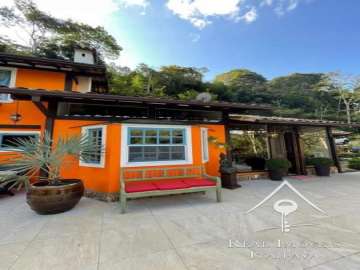 Casa à venda em Araras, Petrópolis - RJ