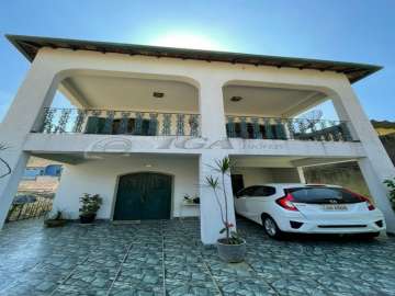 Casa à venda em Cascatinha, Petrópolis - RJ