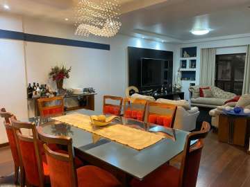 Apartamento à venda em Centro, Nova Friburgo - RJ