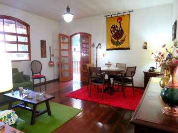 Casa à venda em Vila Amélia, Nova Friburgo - RJ