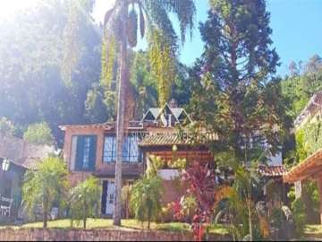 Casa à venda em Nogueira, Petrópolis - RJ