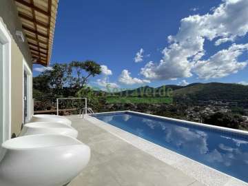 Casa à venda em Nogueira, Petrópolis - RJ