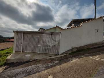 Casa à venda em São Pedro, Juiz de Fora - MG