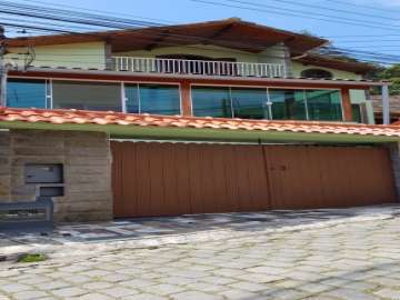 Casa à venda em Itamarati, Petrópolis - RJ