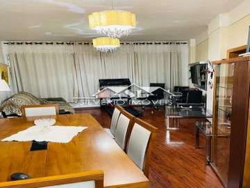 Apartamento à venda em Centro, Petrópolis - RJ