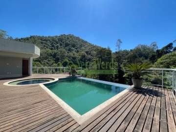 Casa à venda em Quitandinha, Petrópolis - RJ