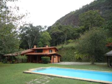 Casa à venda em Araras, Petrópolis - RJ